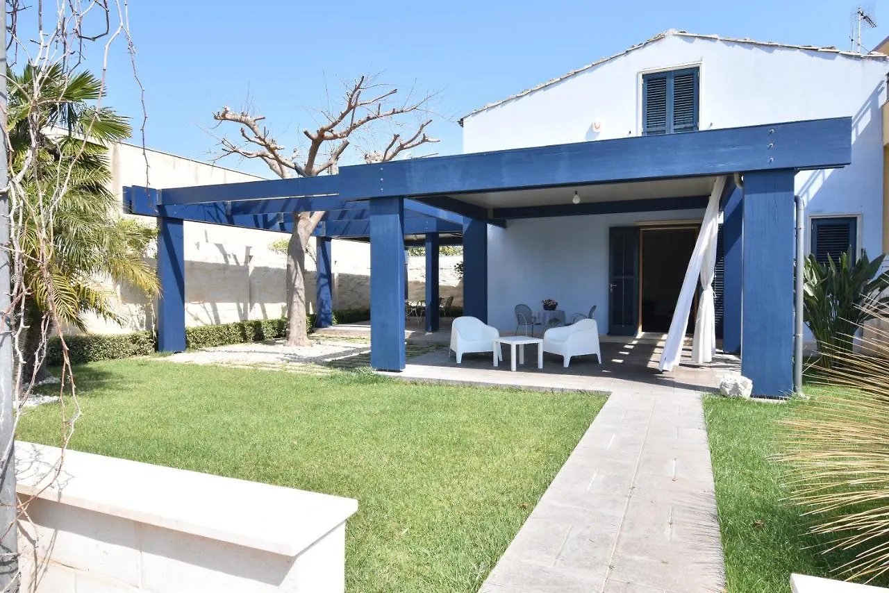 Luxury Villa Marina Di Ragusa contacts